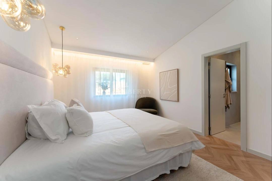 Moradia T4 para Venda em Almancil Foto 24