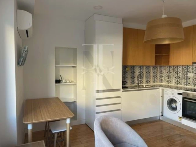 Apartamento T2 para Venda em Arroios Foto 3