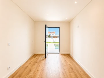 Moradia T3 para Venda em Santo Estêvão
