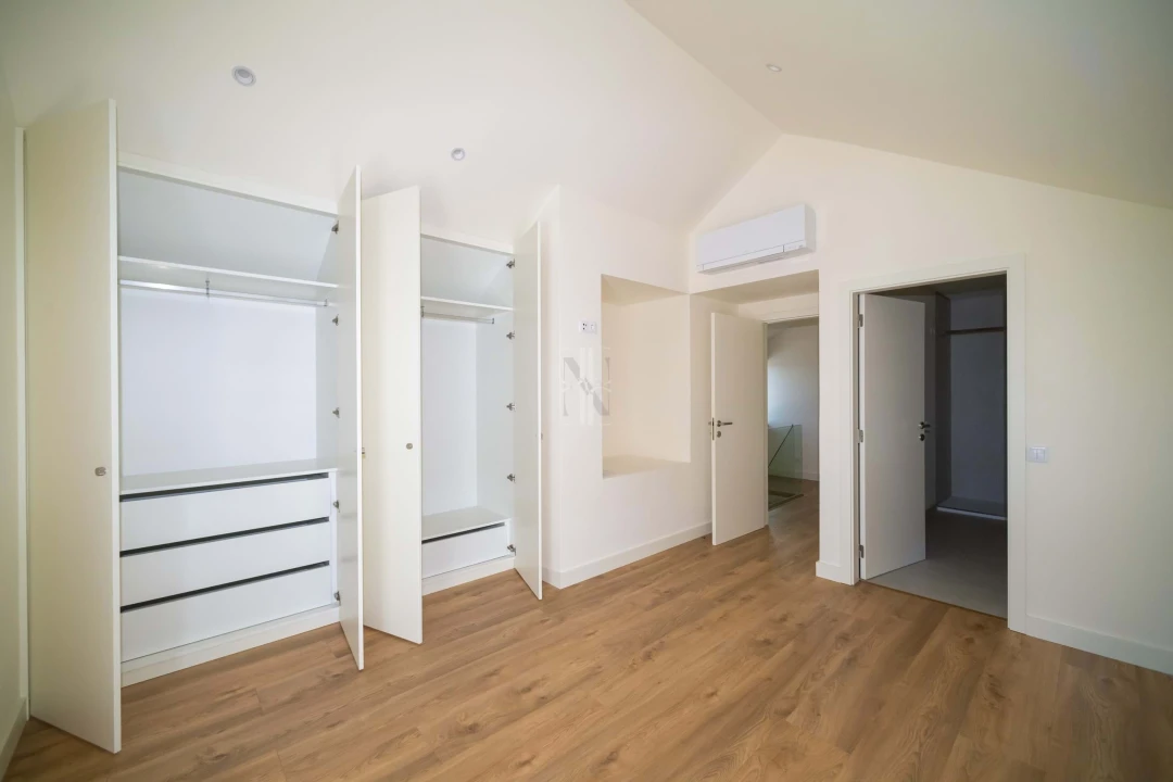 Moradia T3 para Venda em Santo Estêvão Foto 10