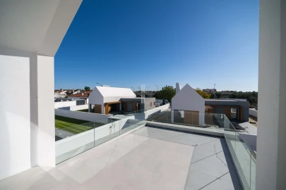 Moradia T3 para Venda em Santo Estêvão