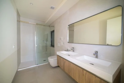 Moradia T3 para Venda em Santo Estêvão