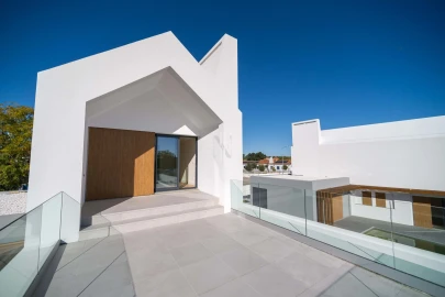 Moradia T3 para Venda em Santo Estêvão