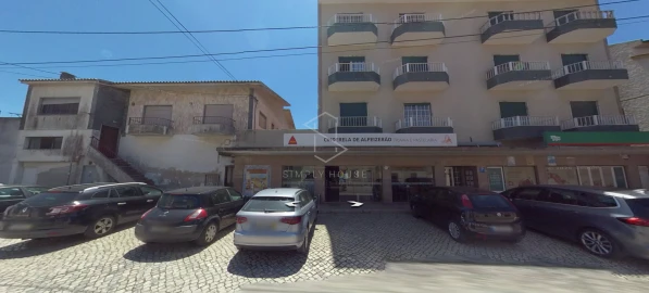 Negócio para Venda em Alfeizerão