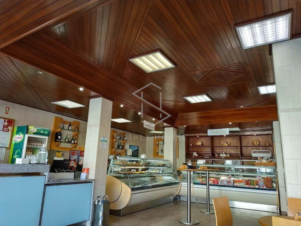 Negócio para Venda em Alfeizerão Foto 1