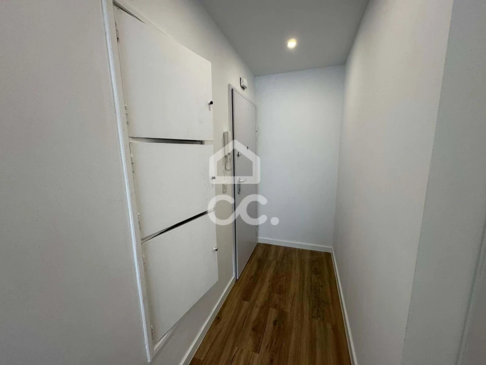 Apartamento T2 para Venda em Odivelas Foto 21