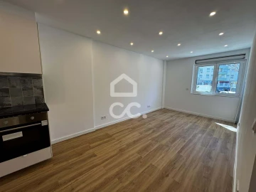 Apartamento T2 para Venda em Odivelas