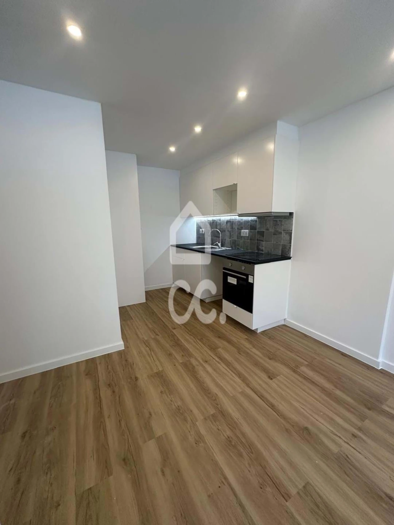 Apartamento T2 para Venda em Odivelas Foto 6