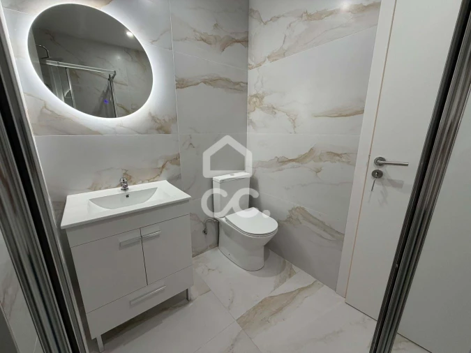 Apartamento T2 para Venda em Odivelas Foto 13