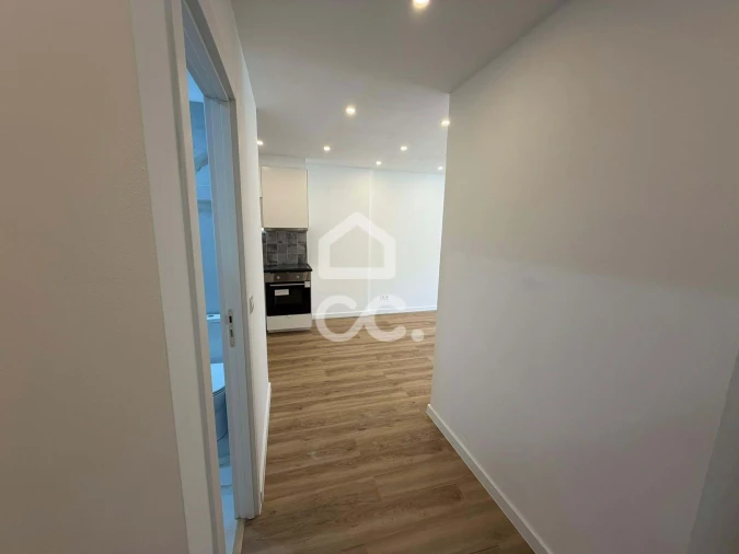 Apartamento T2 para Venda em Odivelas Foto 10