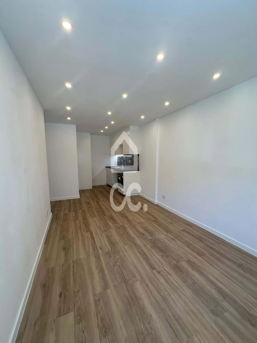 Apartamento T2 para Venda em Odivelas Foto 7