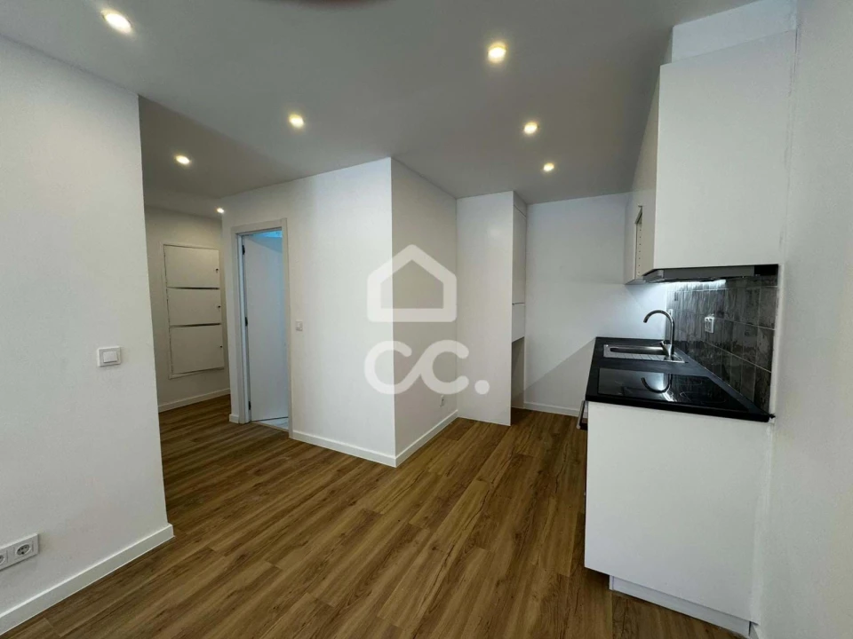 Apartamento T2 para Venda em Odivelas Foto 9