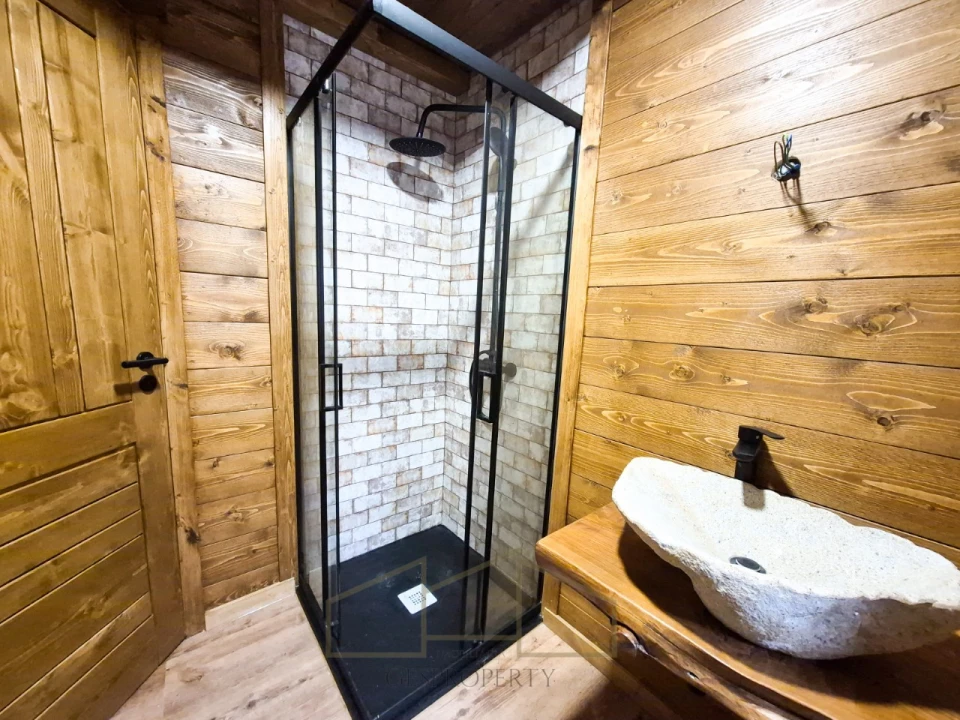 Moradia T3 para Venda em Cortes do Meio Foto 11