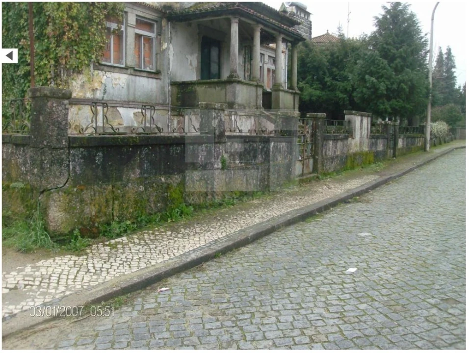 Prédio para Venda em Nelas Foto 3