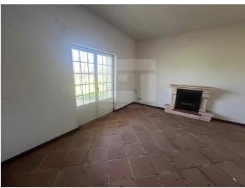 Moradia T4 para Venda em Rio de Moinhos