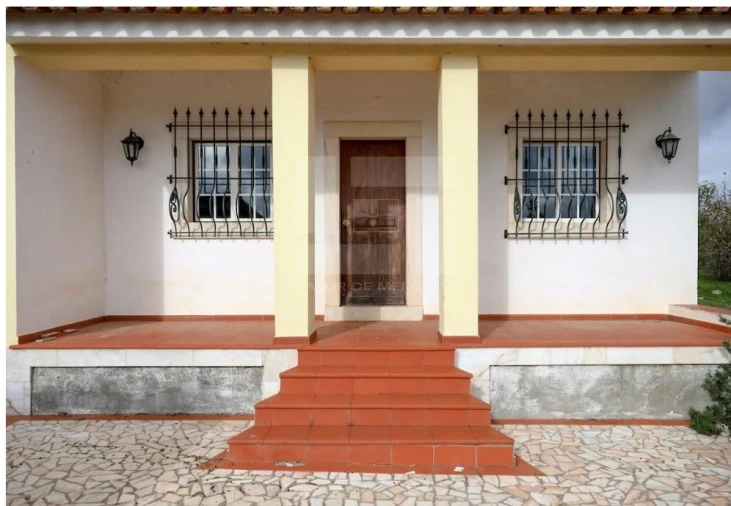 Moradia T4 para Venda em Rio de Moinhos Foto 4