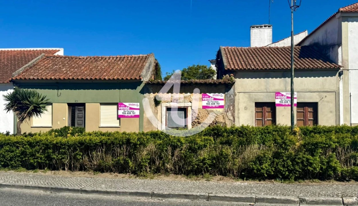 Moradia T2 para Venda em Alfeizerão Foto 2