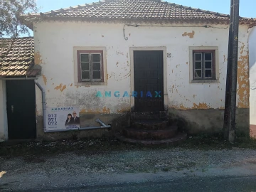 Moradia T3 para Venda em Batalha