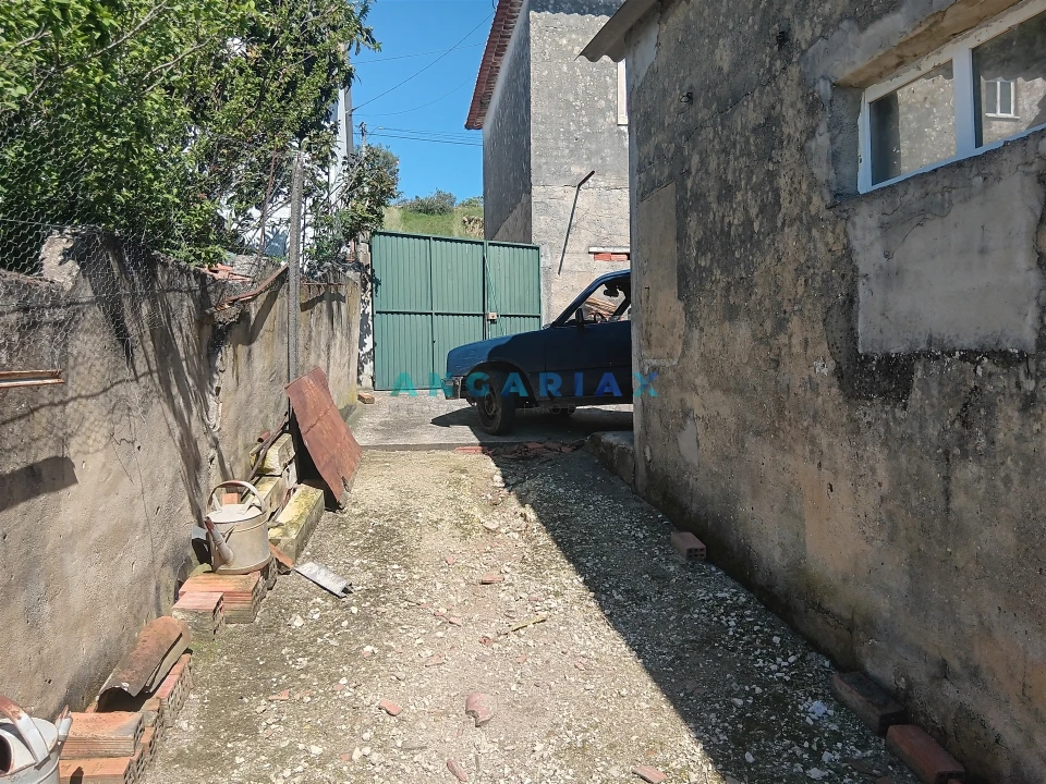 Moradia T3 para Venda em Batalha Foto 5