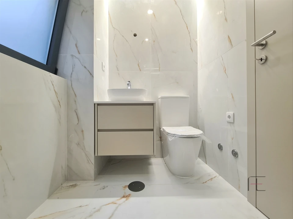 Moradia T3 para Venda em Espinho Foto 20