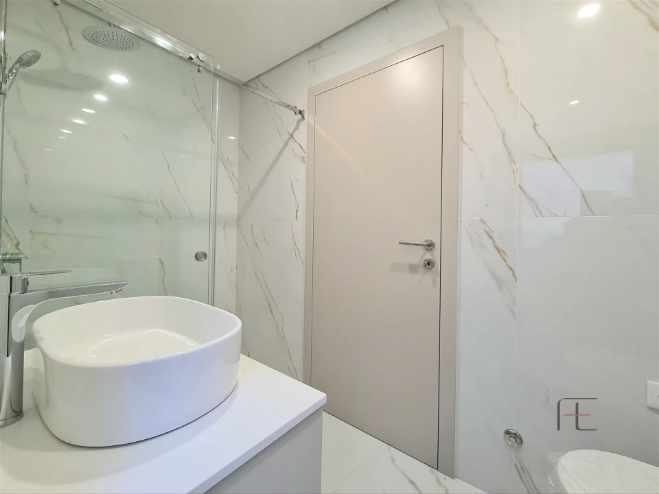 Moradia T3 para Venda em Espinho Foto 22