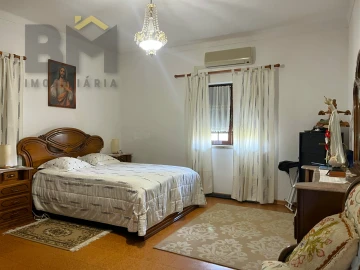 Moradia T3 para Venda em Cebolais de Cima e Retaxo