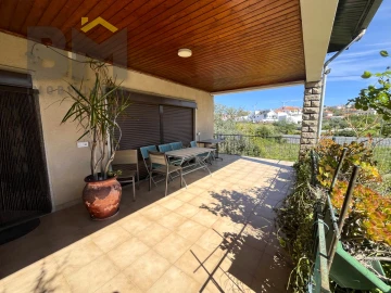 Moradia T3 para Venda em Cebolais de Cima e Retaxo