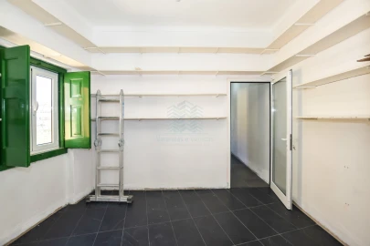 Loja para Arrendamento em Torres Novas (Santa Maria, Salvador e Santiago)