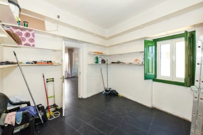 Loja para Arrendamento em Torres Novas (Santa Maria, Salvador e Santiago)