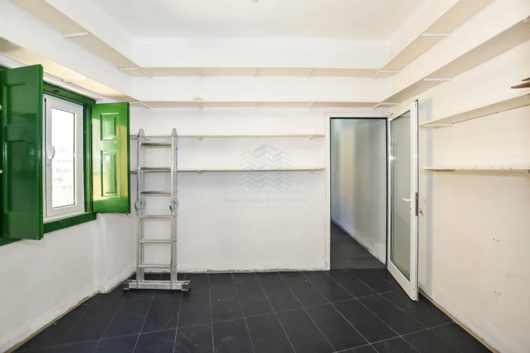 Loja para Arrendamento em Torres Novas (Santa Maria, Salvador e Santiago) Foto 7