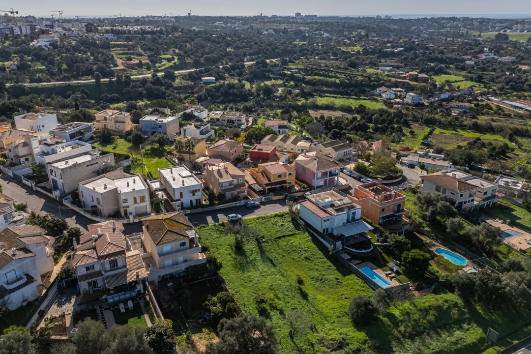 Terreno para Venda em Alvor Foto 4