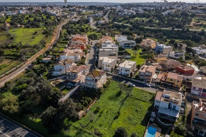 Terreno para Venda em Alvor