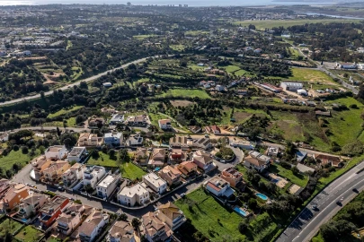 Terreno para Venda em Alvor