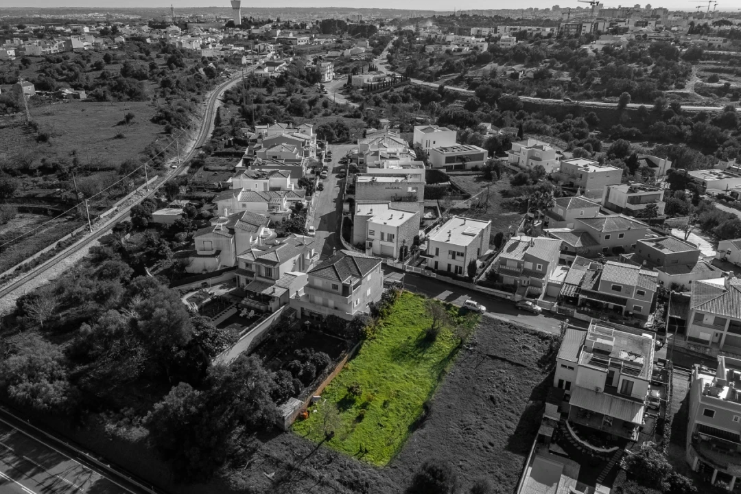 Terreno para Venda em Alvor Foto 6