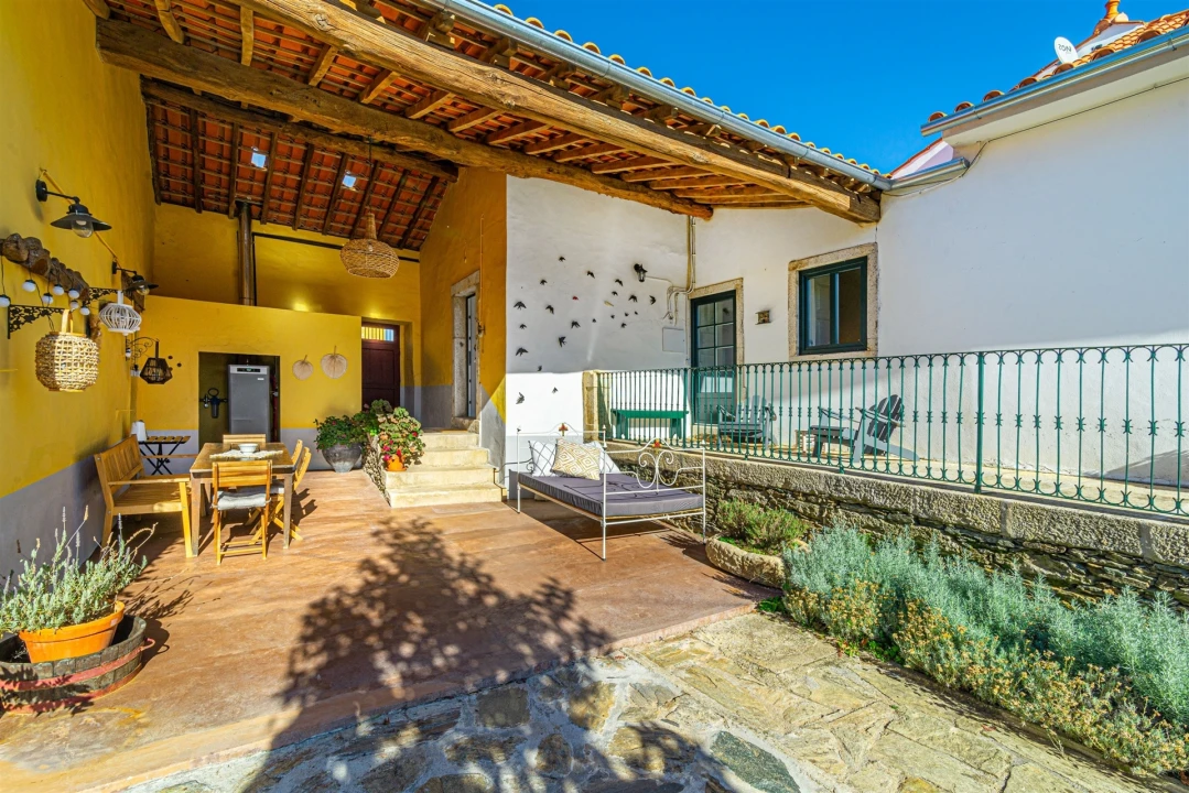 Moradia T5 para Venda em Avantos e Romeu Foto 13