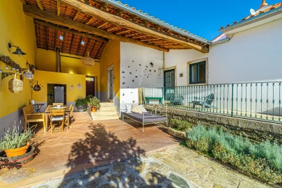 Moradia T5 para Venda em Avantos e Romeu