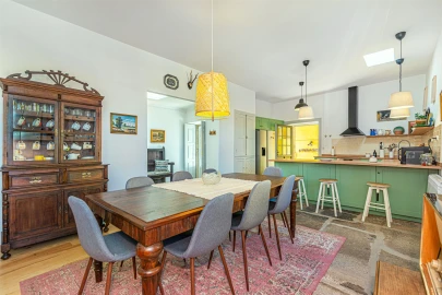 Moradia T5 para Venda em Avantos e Romeu