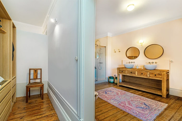 Moradia T5 para Venda em Avantos e Romeu Foto 22