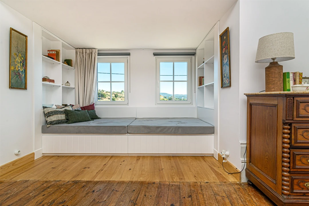 Moradia T5 para Venda em Avantos e Romeu Foto 19