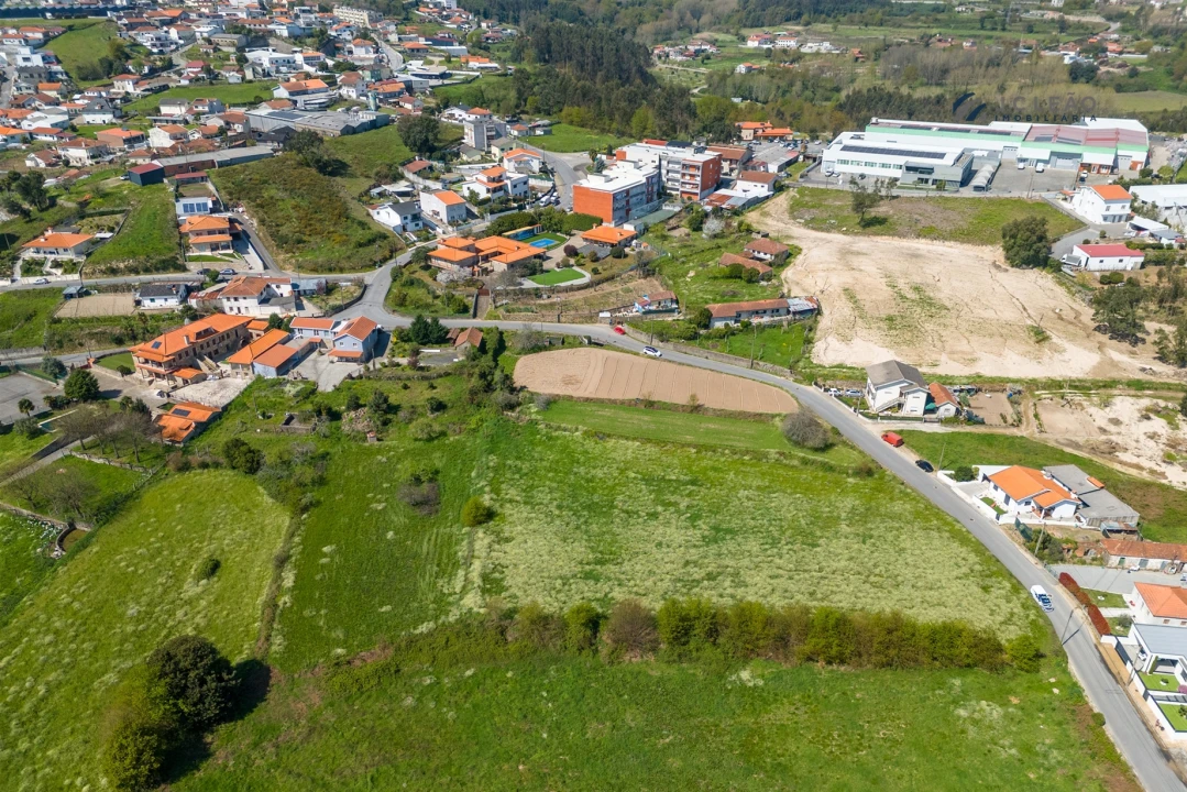 Terreno para Venda em Paredes Foto 26