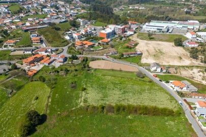 Terreno para Venda em Paredes