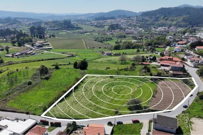 Terreno para Venda em Paredes