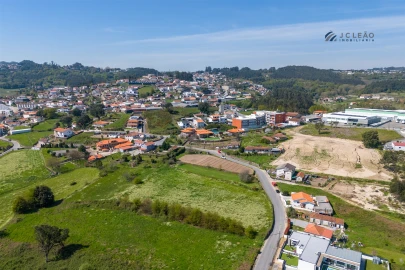 Terreno para Venda em Paredes