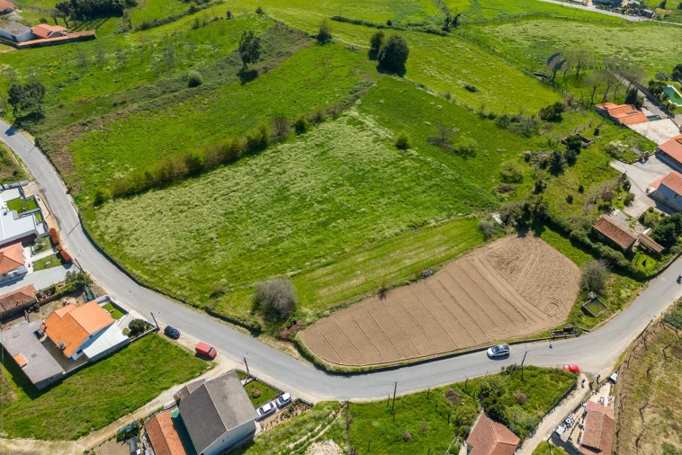 Terreno para Venda em Paredes Foto 28