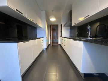 Apartamento T2 para Arrendamento em Matosinhos e Leça da Palmeira