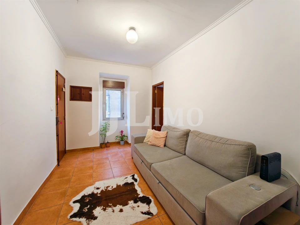 Apartamento T2 para Arrendamento em Algés, Linda-A-Velha e Cruz Quebrada-Dafundo Foto 4