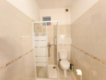 Apartamento T2 para Arrendamento em Algés, Linda-A-Velha e Cruz Quebrada-Dafundo