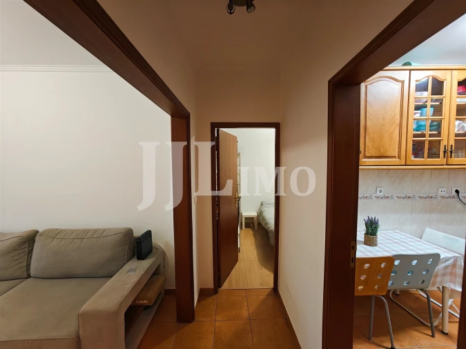 Apartamento T2 para Arrendamento em Algés, Linda-A-Velha e Cruz Quebrada-Dafundo Foto 24