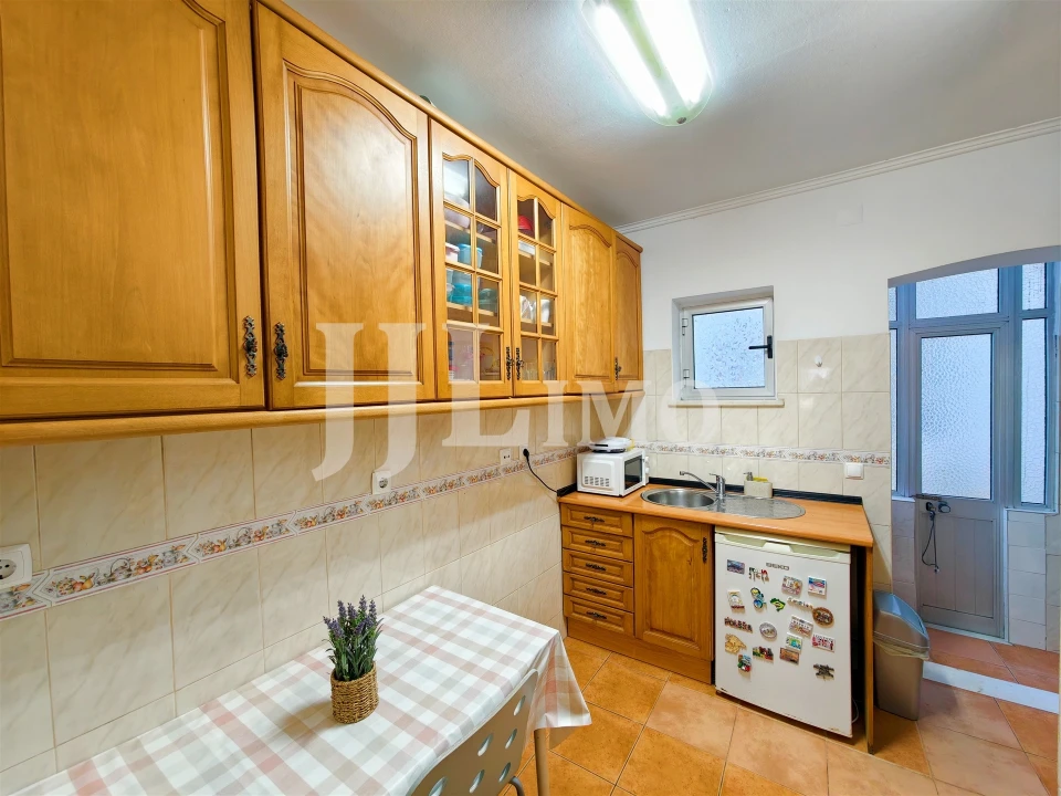 Apartamento T2 para Arrendamento em Algés, Linda-A-Velha e Cruz Quebrada-Dafundo Foto 11