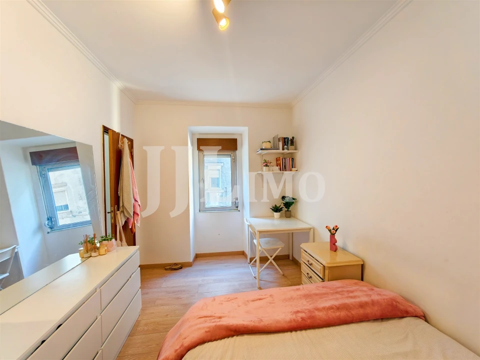 Apartamento T2 para Arrendamento em Algés, Linda-A-Velha e Cruz Quebrada-Dafundo Foto 21